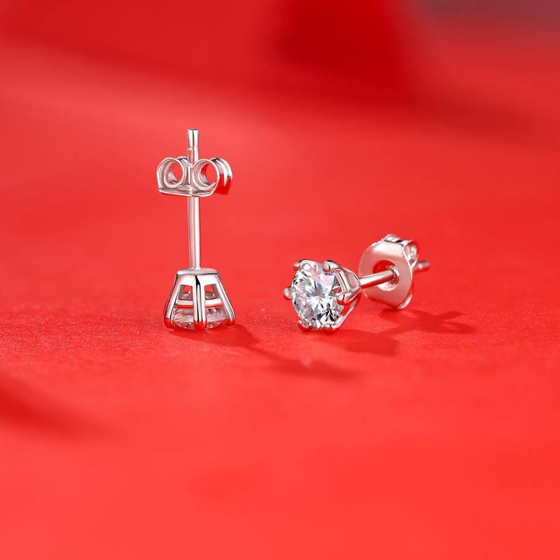 Belamol® Classic Six-Claw Moissanite Stud Earrings