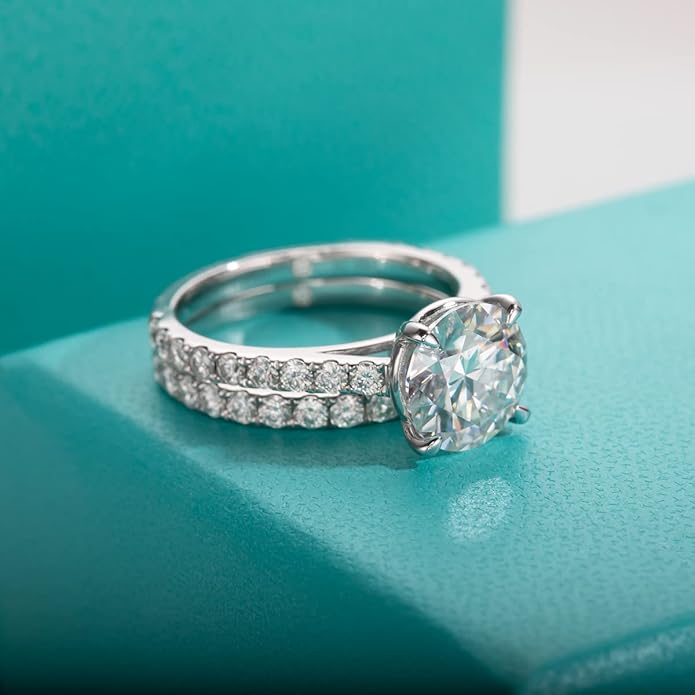 Belamol®️ Moissanite 3.0 Carat Round Cut Halo Ring